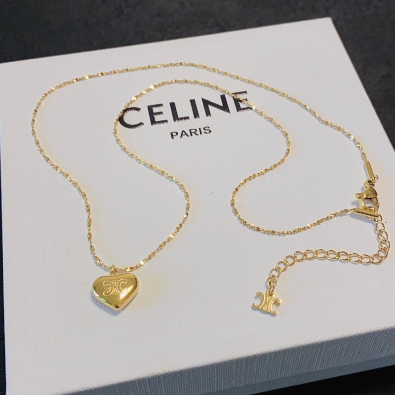 Ce1i*e necklaces